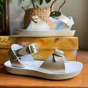 Gold Saltwater Sandals NIB